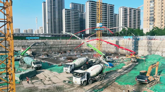 31小時，7000方！特固德商砼圓滿完成中建二局跨國區(qū)域總部集聚區(qū)項目1#樓筏板混凝土供應任務